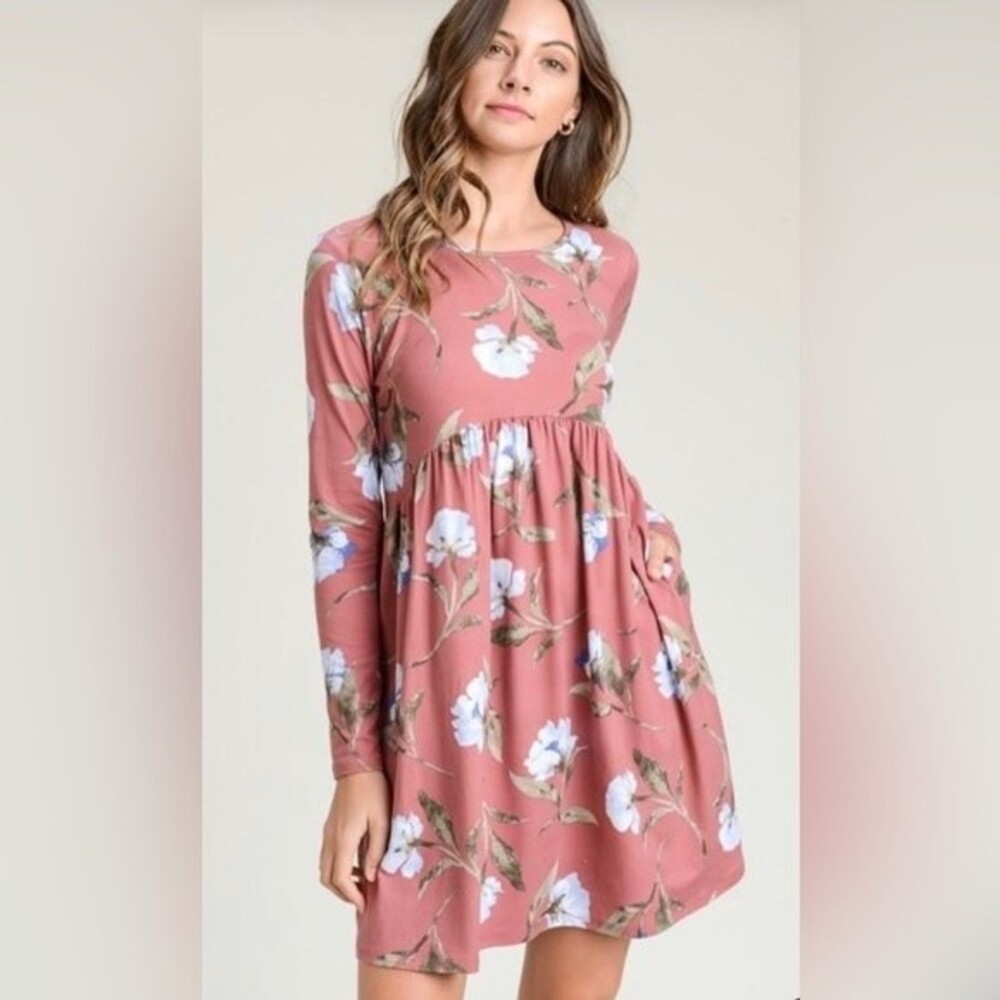 White Birch boutique long sleeve blush floral dress with pockets size medium